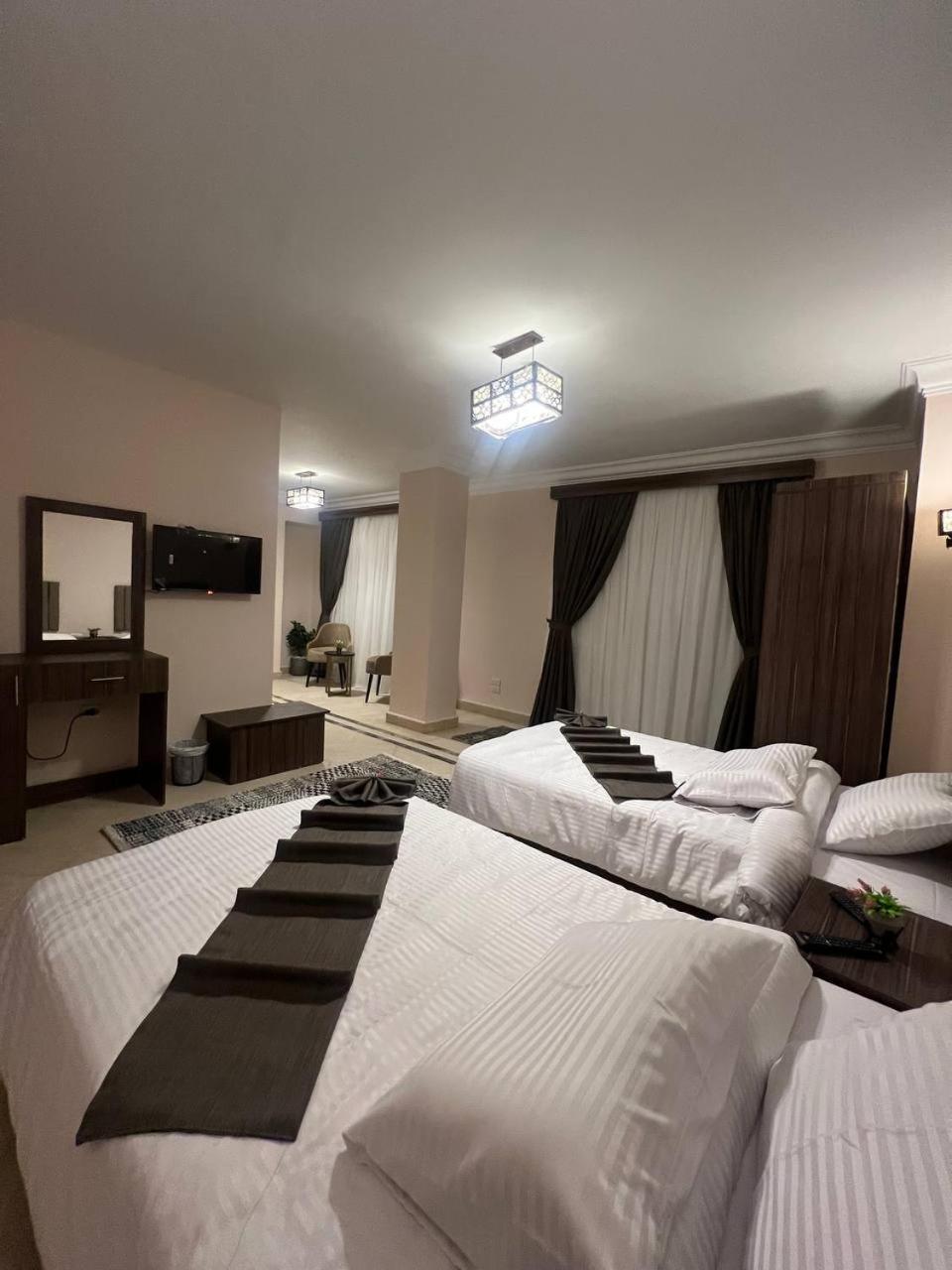 Aziz Egypt Pyramids View Hotel Kafret el-Gabal Exterior foto